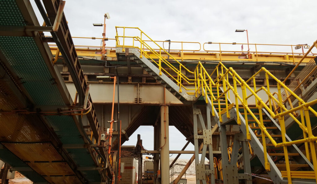 fiberglass handrail and fencing